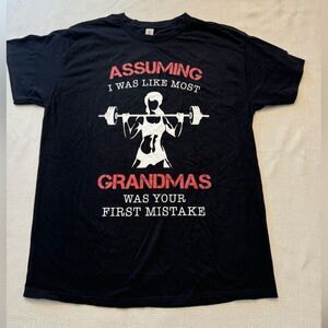 Amazing fun Buff grannie tshirt size L weightlifting graphic funny cute humor